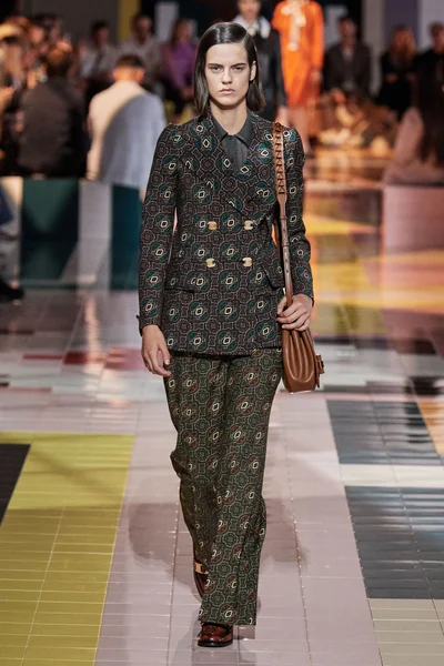 Look 23